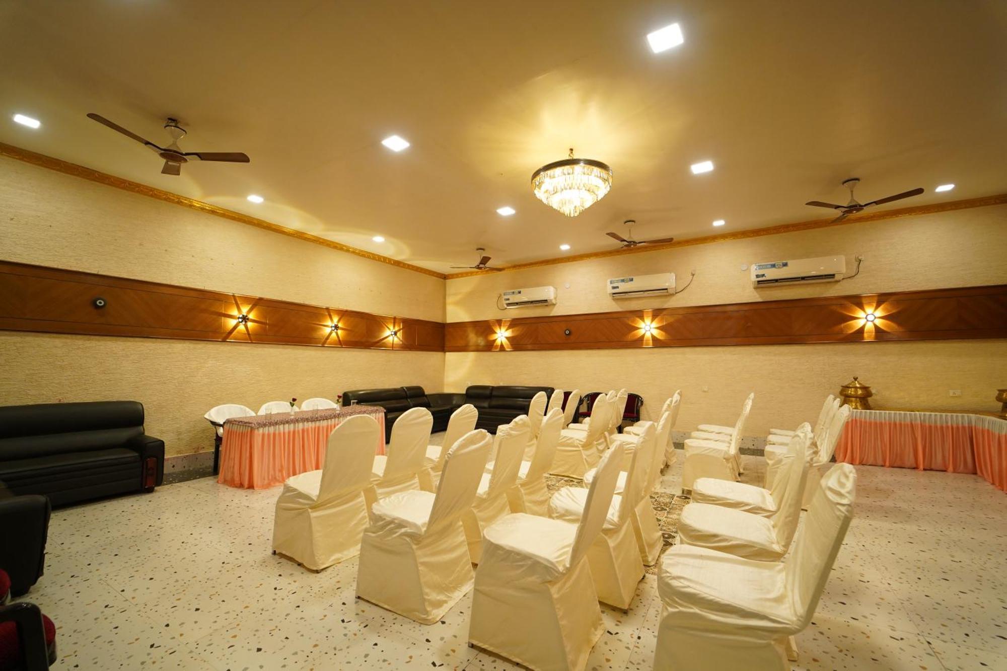 Hotel Ananta Sayana Bhubaneswar Exterior photo